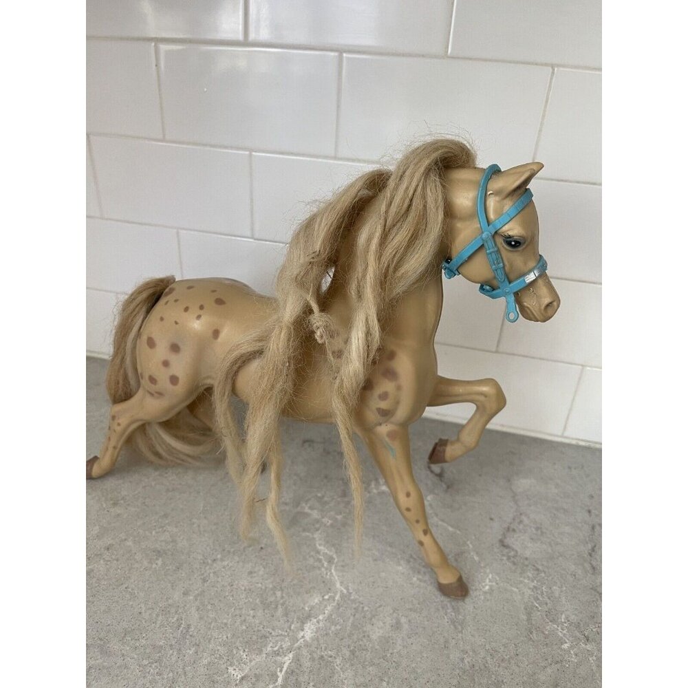 Vintage early 90s  Barbie doll Sun Runner Western Horse Saddle and bridle